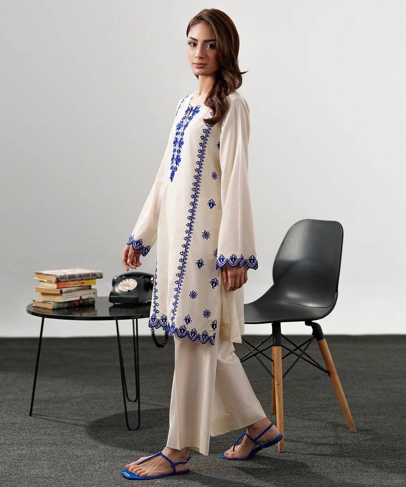 Cream chanderi silk sequence embroidered round neck pakistani kurta set