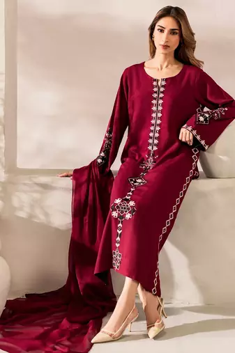 Red chanderi silk sequin embroidered round neck pakistani kurta set