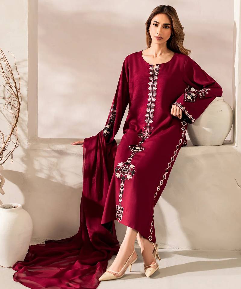 Red chanderi silk sequence embroidered round neck pakistani kurta set
