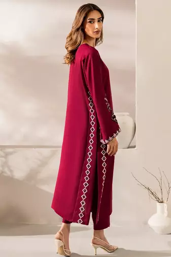 Red chanderi silk sequin embroidered round neck pakistani kurta set