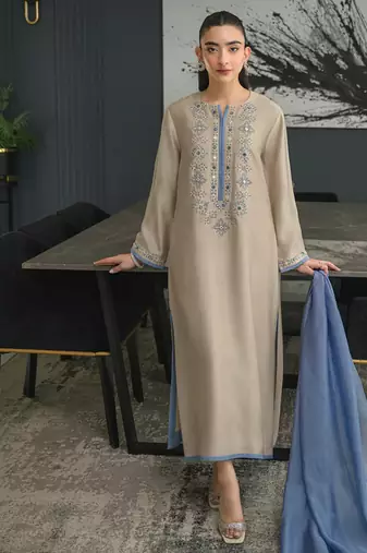 Beige chanderi silk sequin embroidered kurta set with aqua chinon dupatta