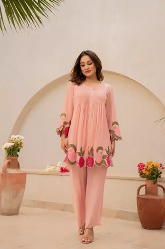 Peach chanderi silk sequence embroidered round neck kurta co-ord set