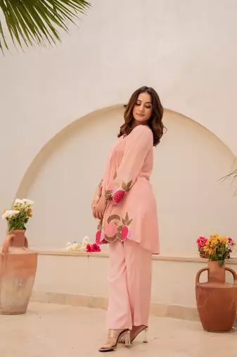 Peach chanderi silk sequin embroidered round neck kurta co-ord set