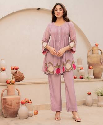 Lavender chanderi silk sequin embroidered round neck kurta co-ord set 1
