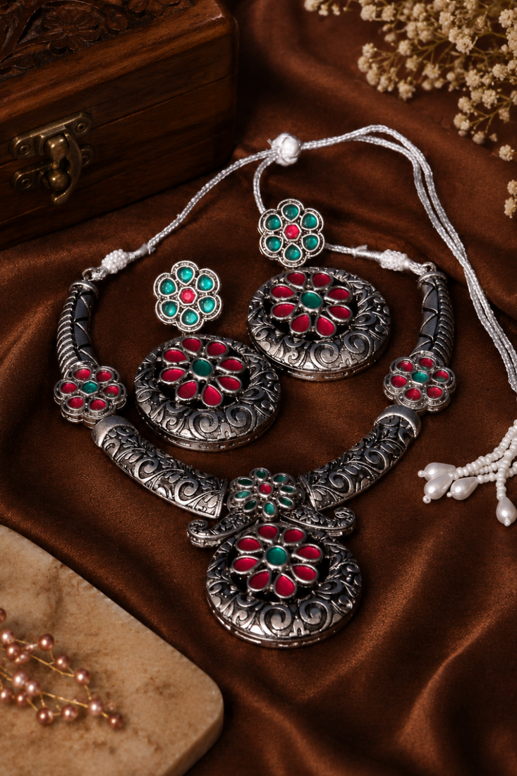 Traditional tribal flower necklace set