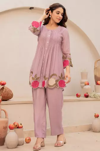 Lavender chanderi silk sequin embroidered round neck kurta co-ord set