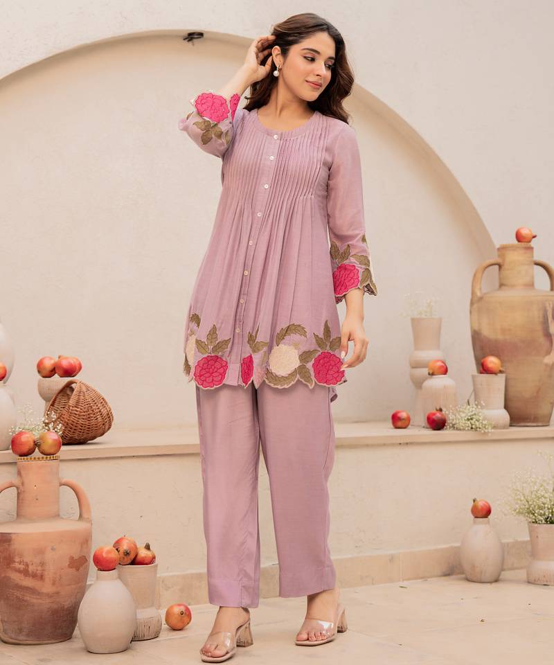 Lavender chanderi silk sequence embroidered round neck kurta co-ord set