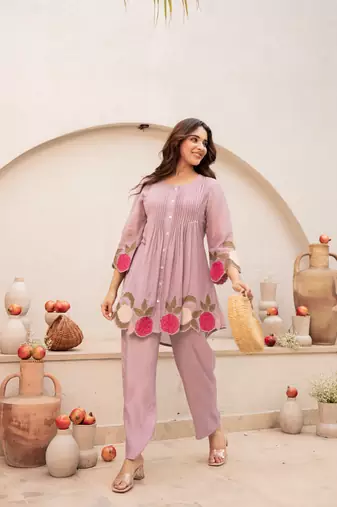 Lavender chanderi silk sequin embroidered round neck kurta co-ord set