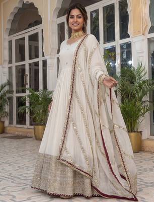 Cream embroidered chinon silk gown set with dupatta 2