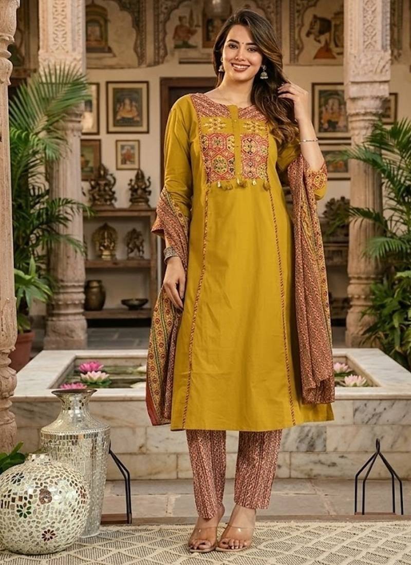 Beautiful mehandi green kurta set with printed pant dupatta