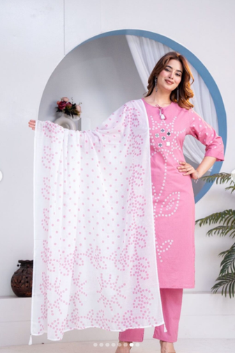 Beautiful jaipuri pink straight-fit  bandhani design cotton kurta set