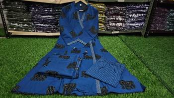 Beautiful blue 3-piece pure cotton kurta set 4