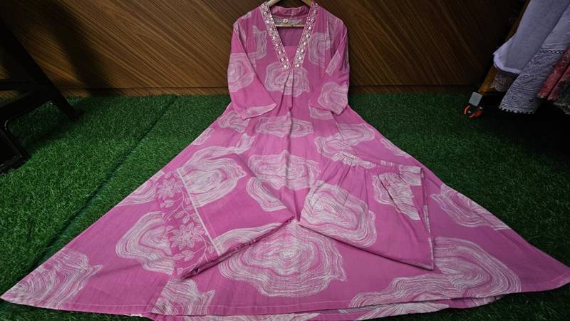 Beautiful pink 3-piece pure cotton kurta set