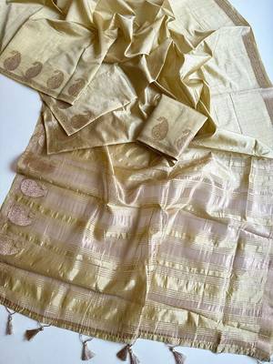 light parrot green fancy with tassels on pallu tussar silk saree 4