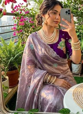 Lavender Color khatli with pearl moti work Sartin Saree 3