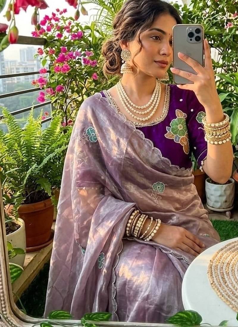 Lavender Color khatli with pearl moti work Sartin Saree