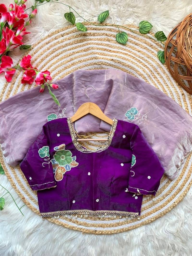 Lavender Color khatli with pearl moti work Sartin Saree