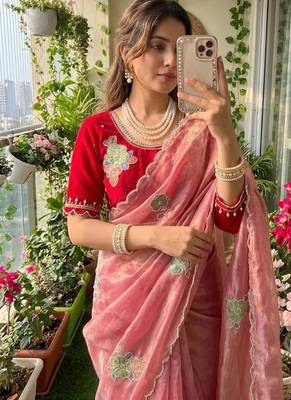 Peach Color khatli with pearl moti work Sartin Saree 1
