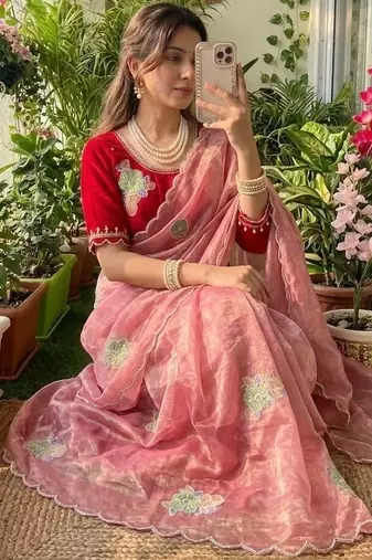 Peach Color khatli with pearl moti work Sartin Saree