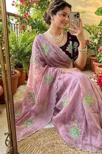 Pink Color khatli with pearl moti work Sartin Saree
