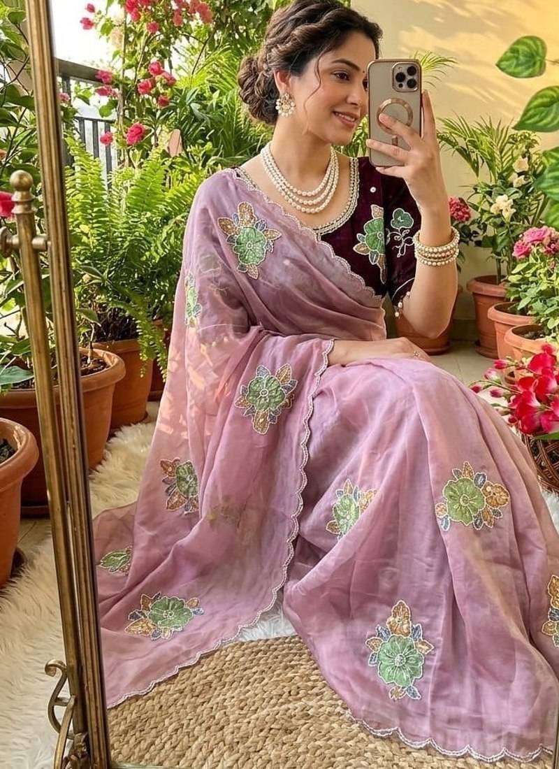 Pink Color khatli with pearl moti work Sartin Saree