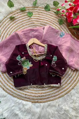 Pink Color khatli with pearl moti work Sartin Saree