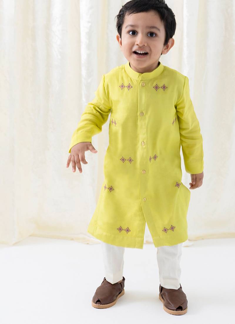Green embroidered viscose kurta set