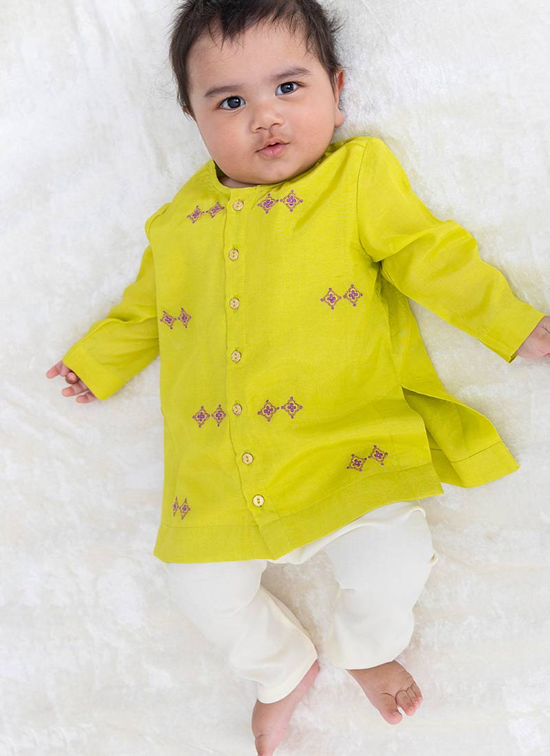 Green embroidered viscose kurta set