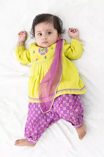 Green embroidered viscose kurta set