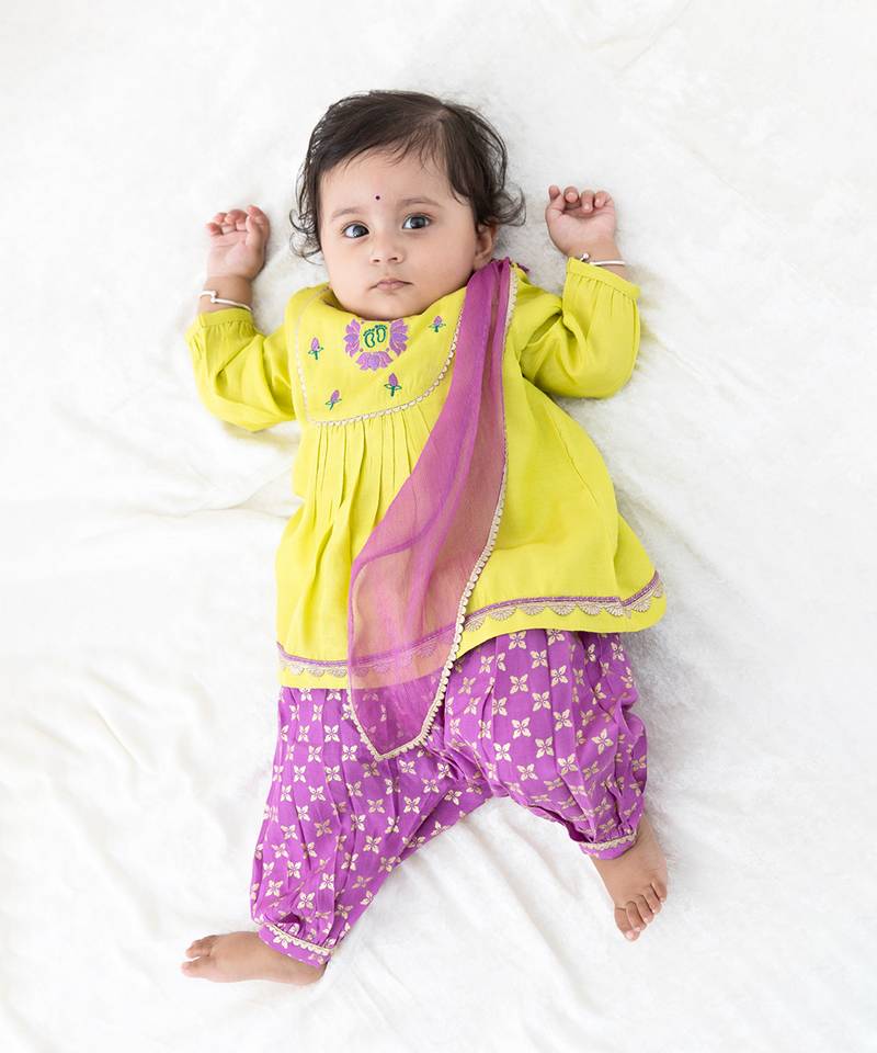 Green embroidered viscose kurta set