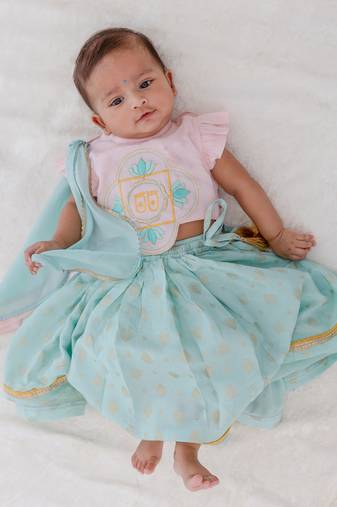 Pink embroidered viscose lehenga set