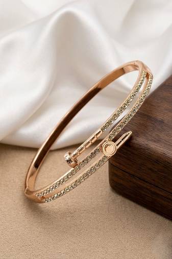 Rose gold plated anti tarnish cz nail design bracelet