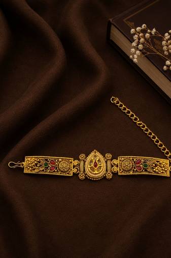 Gold plated kundan rajwadi adjustable bracelet