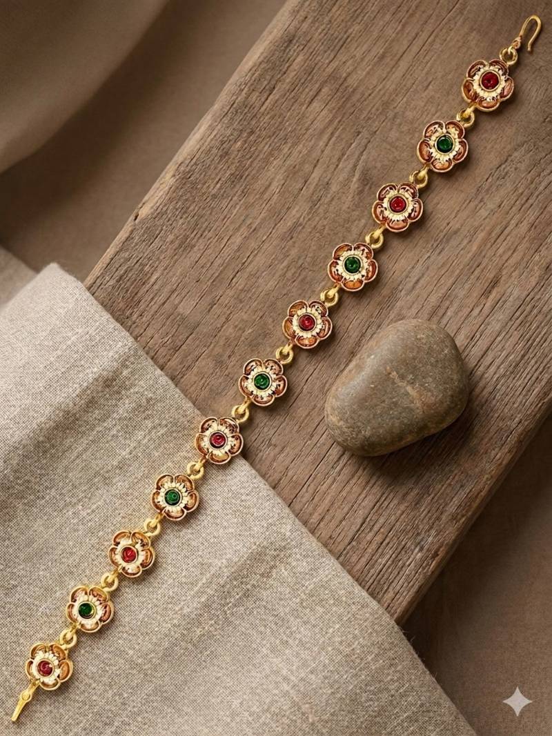 Gold plated floral design mathapatti sheeshphool