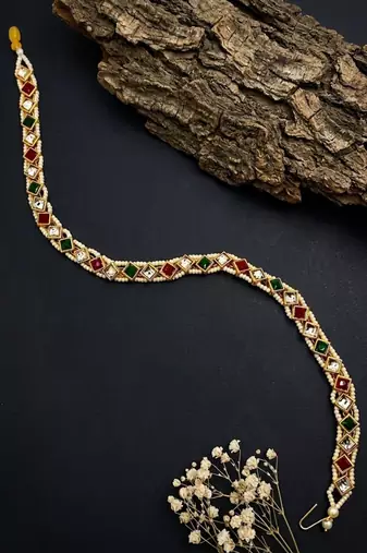 Gold plated sleek kundan mathapatti sheeshphool