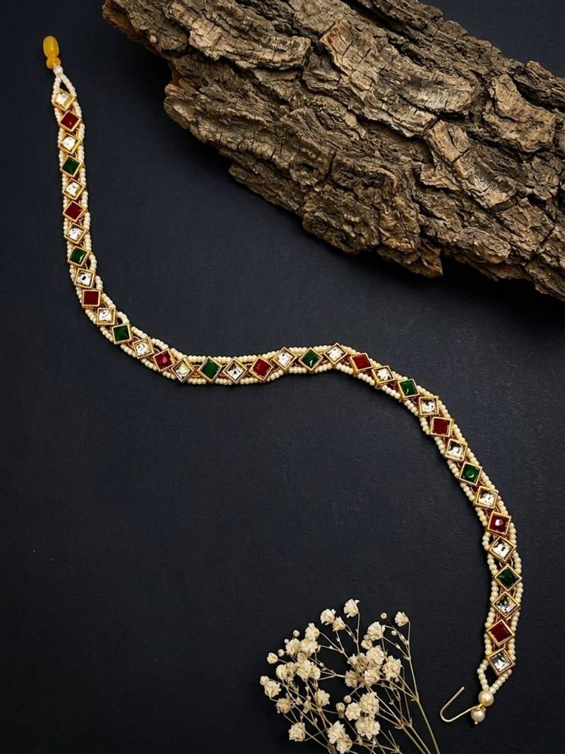 Gold plated sleek kundan mathapatti sheeshphool