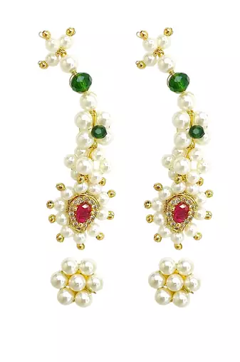 Maharashtrian style ear cuff with stud earrings