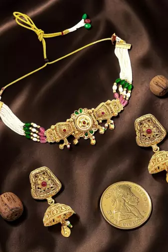 Gold plated kundan rajwadi choker necklace set