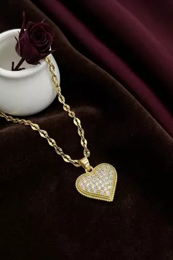 Gold plated cz heart pendant with chain