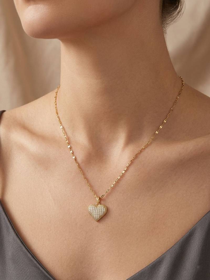 Gold plated cz heart pendant with chain