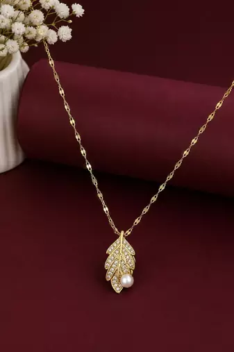 Gold plated cz leaf pendant with chain
