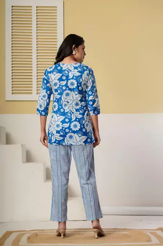 Blue floral printed cotton co-ord set with straight pant for women