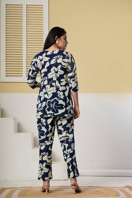 Navy blue floral printed cotton co-ord set with straight pant for women 2