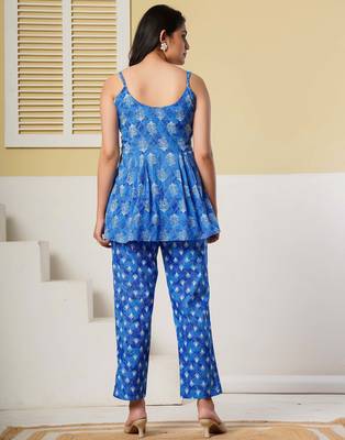 Blue floral printed cotton co-ord set with straight pant for women 2