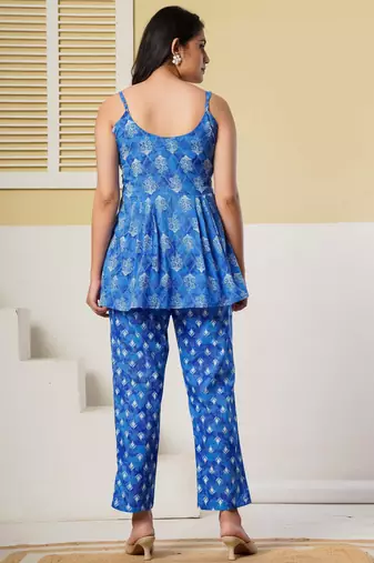 Blue floral printed cotton co-ord set with straight pant for women