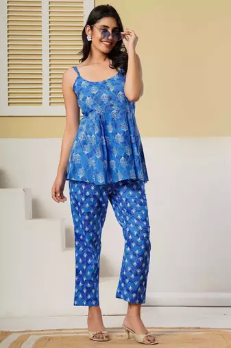 Blue floral printed cotton co-ord set with straight pant for women