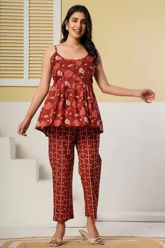 Red floral printed cotton co-ord set with straight pant for women