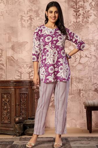 Purple floral printed cotton co-ord set with straight pant for women