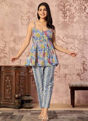 Blue floral printed cotton co-ord set with straight pant for women 3