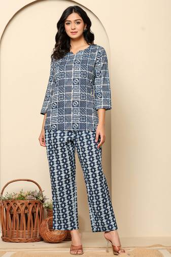 Navy-blue floral printed cotton co-ord set with straight pant for women